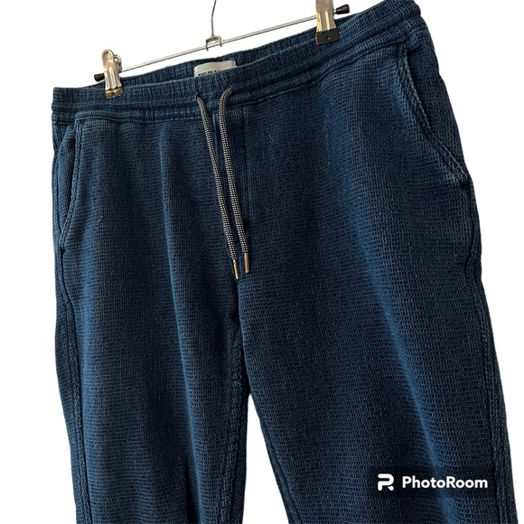 Taylor Stitch The Après Pant in Indigo Waffle - Picture 5 of 8